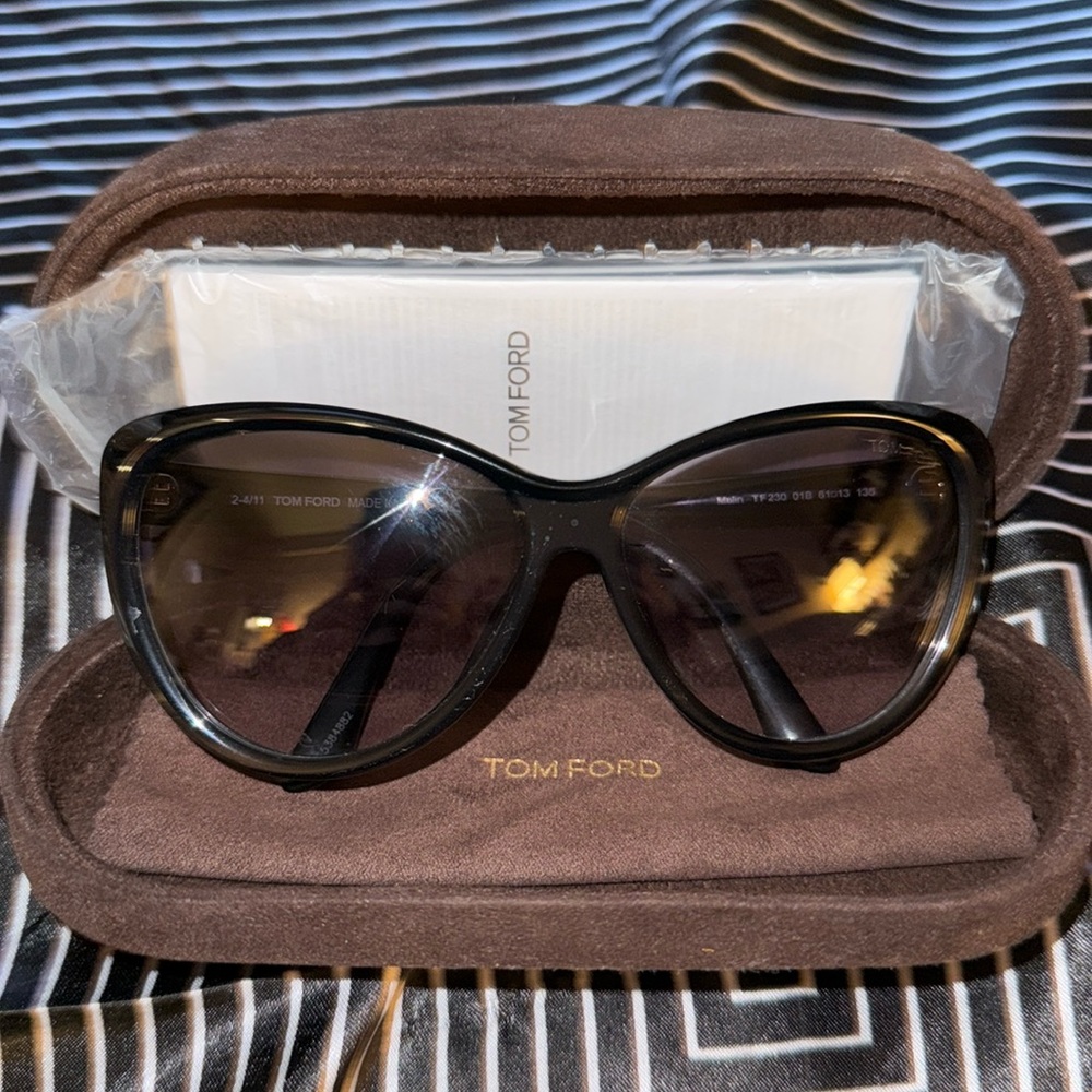 Tom Ford Oversized Cat Eye Sunglasses